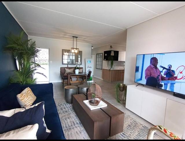 3 BEDROOM APARTMENT FOR SALE IN WATERFALL